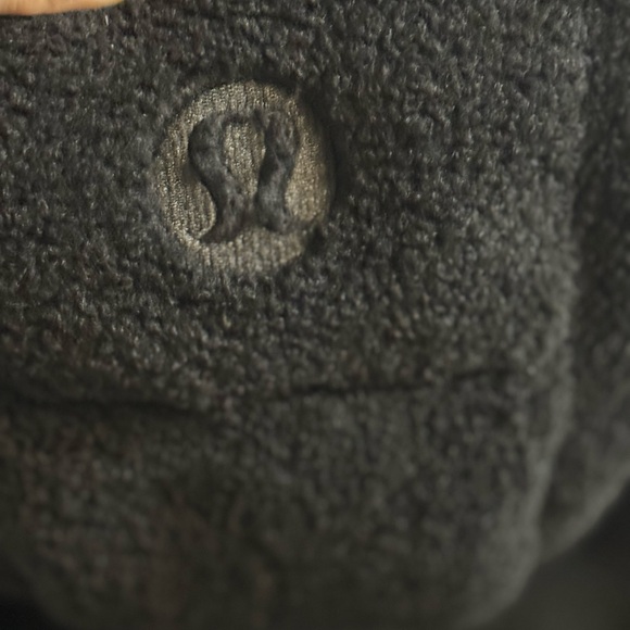 Lululemon women’s Wunder Puff Cropped Jacket
*Textured Fleece - Picture 4 of 10